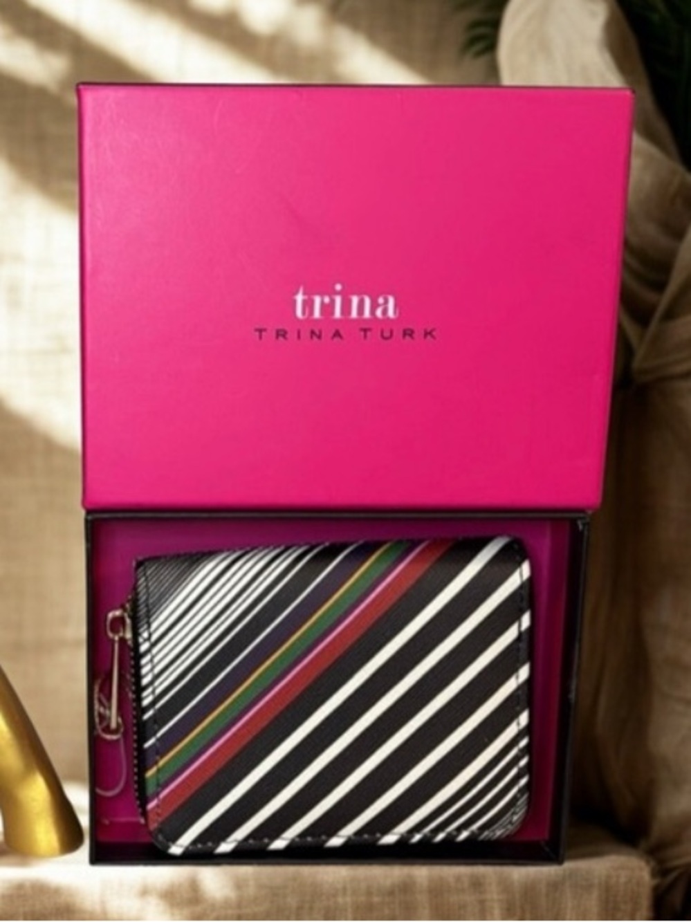 TRINA TURK Multi Color
Striped Small Zip Around Card
Case in Gift Box/NWT